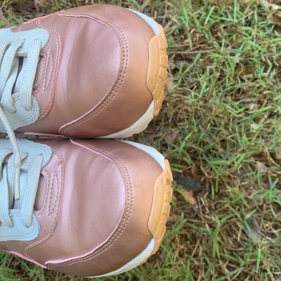Nike Copper and Cream - Picture 5 of 6